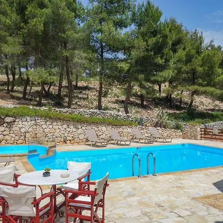 Villa Ira